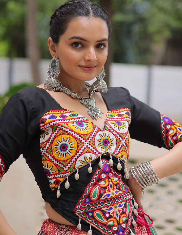 Gamthi_Gotta lace Work and Kutchi Gamthi