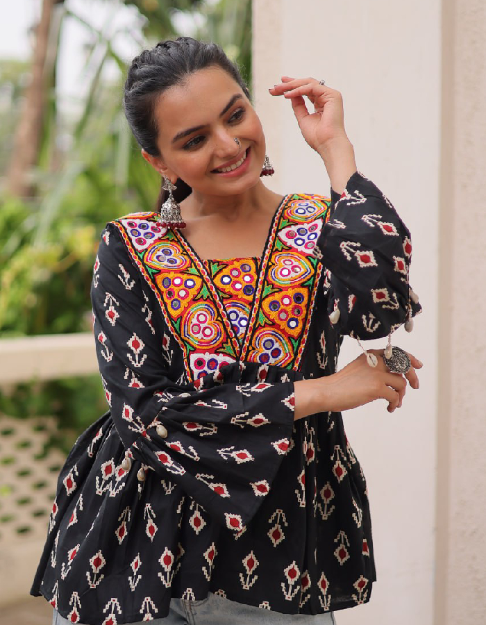 Cotton Print with kutchi Patch-work